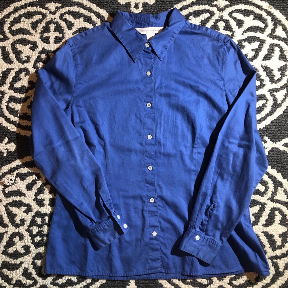 Petite Sophisticate medium blue button up. Size MP